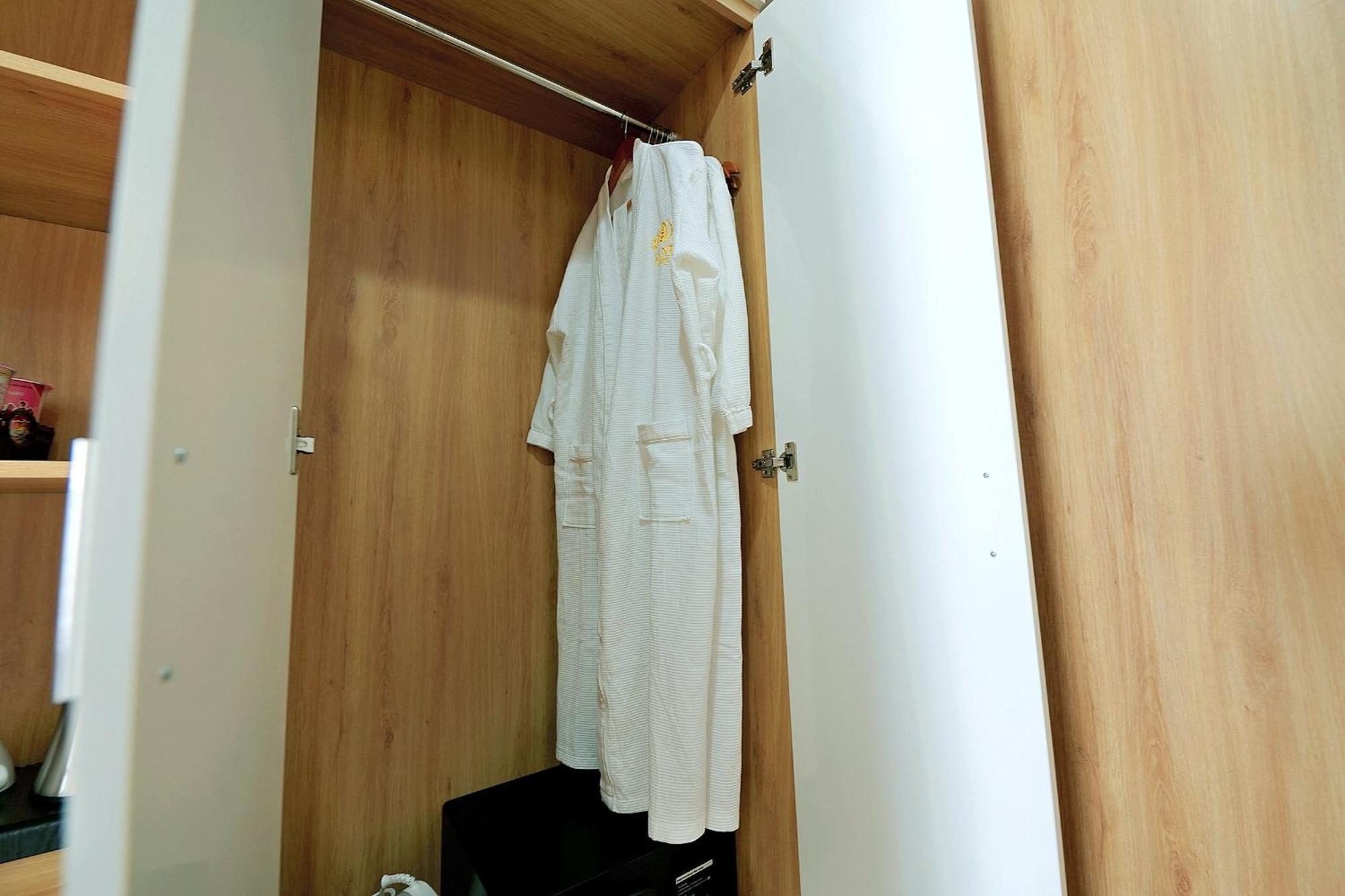 Khach San Xa Nu Hotell Tỉnh Kontum Eksteriør bilde