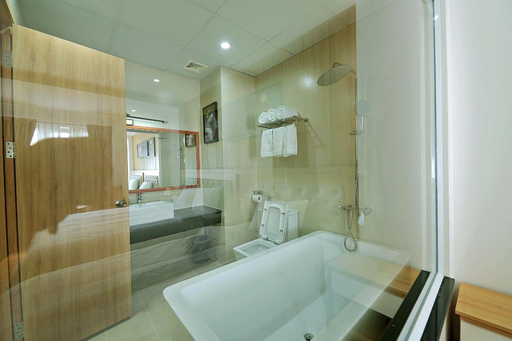 Khach San Xa Nu Hotell Tỉnh Kontum Eksteriør bilde