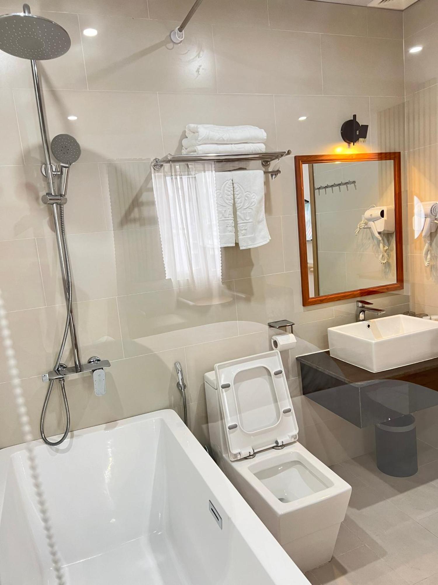 Khach San Xa Nu Hotell Tỉnh Kontum Eksteriør bilde