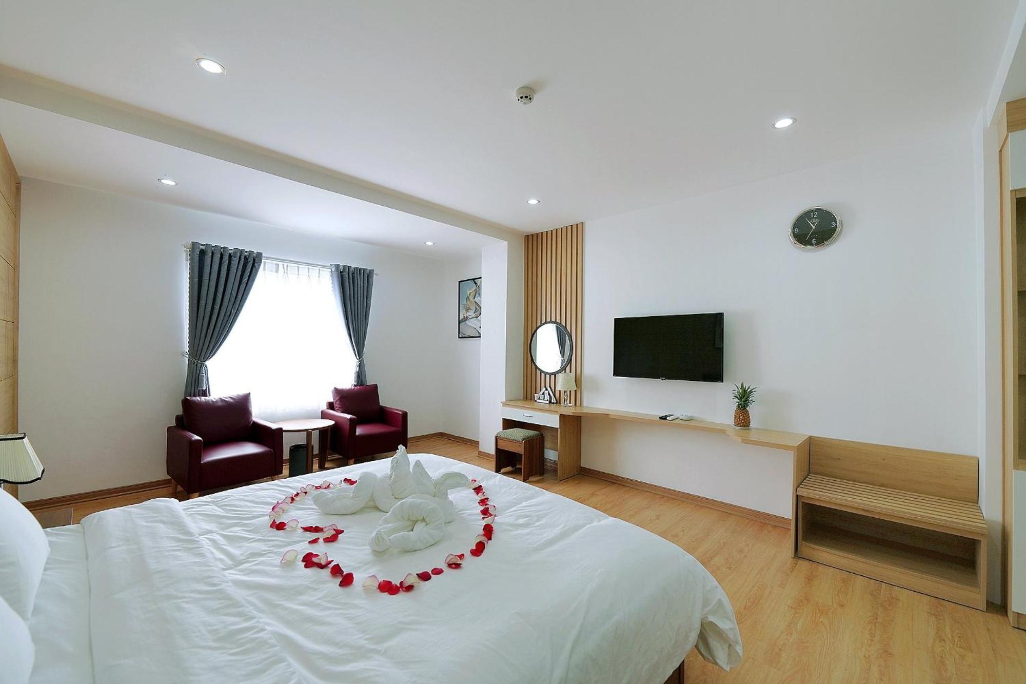 Khach San Xa Nu Hotell Tỉnh Kontum Eksteriør bilde