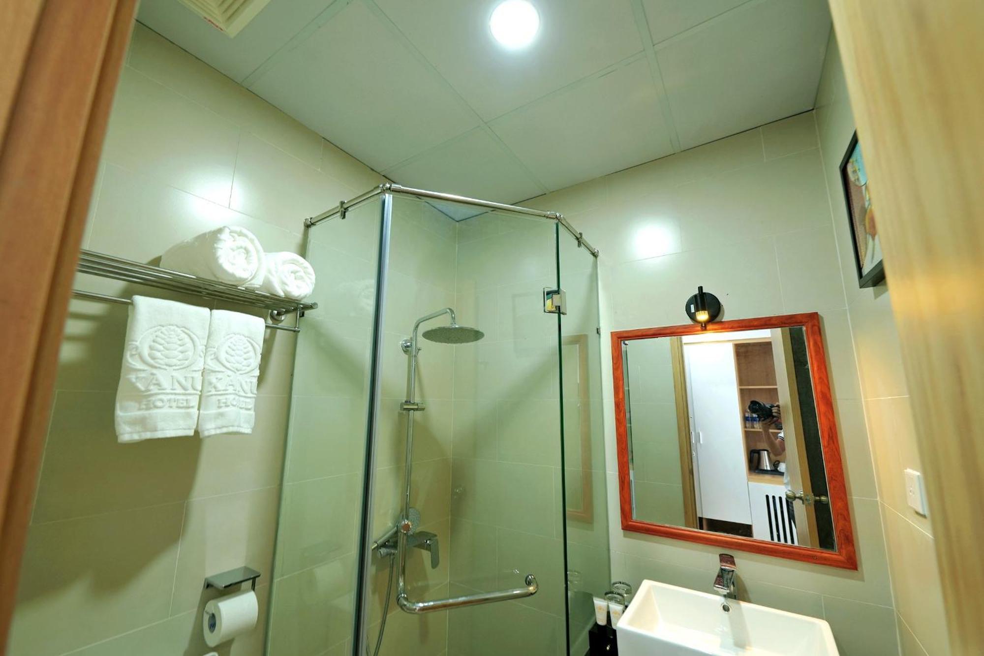 Khach San Xa Nu Hotell Tỉnh Kontum Eksteriør bilde